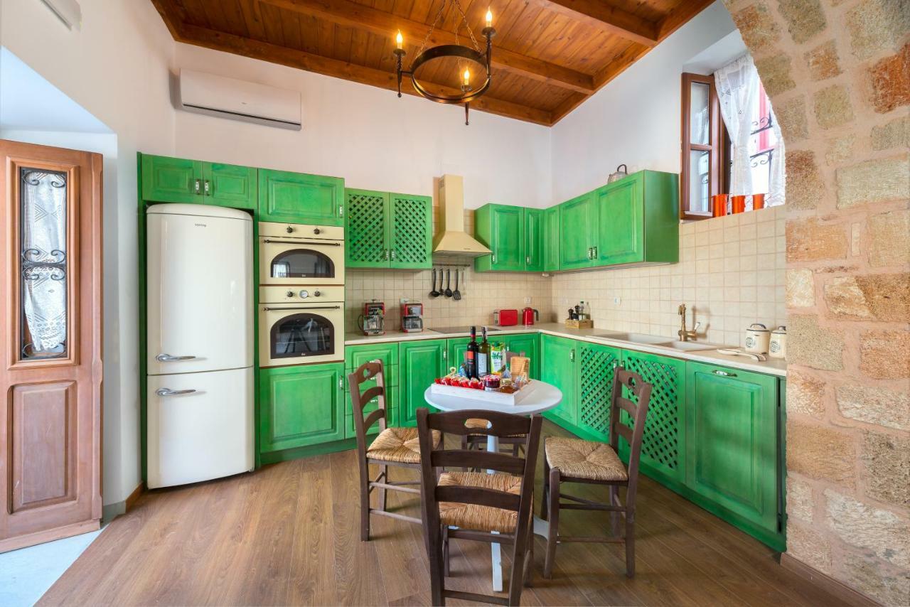 Villa Eftihia In Lindos 외부 사진